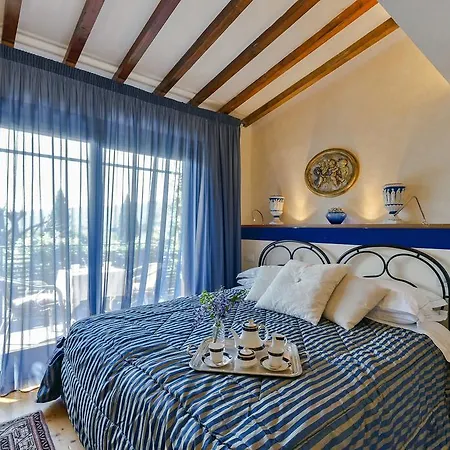 Gaudia Country house