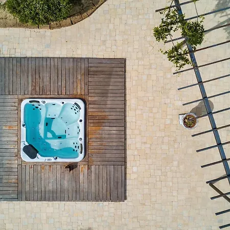 Gaudia Country house